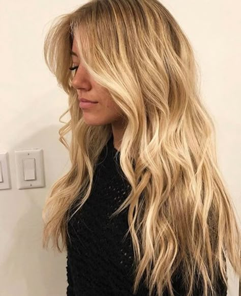 Start The New Year With The Buttercream Blonde Hair Color Trend Lived In Golden Blonde Hair, Buttercream Hair Color, Buttercream Blonde Balayage, Light Gold Blonde Hair, Easy To Maintain Blonde, Yellow Blonde Highlights, Light Warm Blonde Hair, Buttercream Blonde Hair, Gold Blonde Balayage