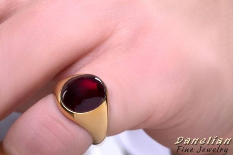 🎁 FREE Worldwide Shipping with DHL EXPRESS!!! Assured, fast delivery. ✈ Red Cabochon Ring ✪ Man Ring, Unisex Ring, Woman Signet Ring, Gift Ring, Mens Garnet Ring, Cushion Signet Ring ✪ Unique Gift For him ✪ Husband Gift / Signet Ring ✪ Classic Man Ring ❏ Material: ✪ Solid Gold 9k or Mens Garnet Ring, Mens Ring Gold, Goldsmith Workshop, Garnet Ring Gold, Gold Garnet Ring, Man Ring, Ring Man, Ring Cushion, Ring Ruby