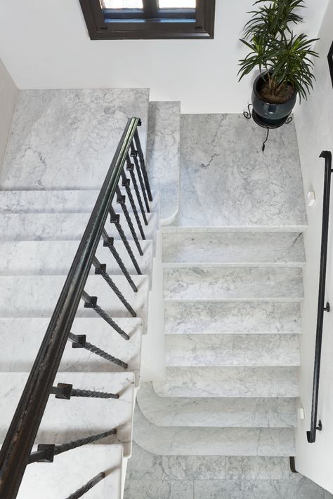 We can't get enough of how gorgeous our Bianco Carrara Honed slabs look on these stairs! Marble slabs have been used throughout history for more than just countertops. From stair treads to bathroom tile, marble makes a beautiful statement in any application. Tap the photo to learn more. #marblestairs #marbledesignideas #ArizonaTile #stairtreadideas White Carrara Marble, Stairs Marble, Italian Marble Staircase Design, Marble Spiral Staircase, Meram Blanc Carrara Tumbled, Carrara Chateau Polished Marble Tile, Unique Tile Patterns, Marble Stairs, Tile Stairs