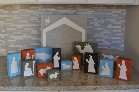 DIY Wood Block Nativity Set - LaForce Be With You Wood Nativity Diy, Wooden Christmas Crafts Diy, Block Nativity Set, Wood Block Nativity, Nativity Blocks, Homemade Graduation Gifts, Nativity Diy, First Grade Crafts, Diy Nativity