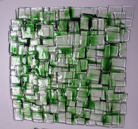 Recycled Glass Art, Glass Frit, Glass Art Design, Fused Glass Dishes, Fused Glass Plates, Glass Fusing Projects, Recycled Glass Bottles, Wine Glass Art, Beach Glass Art