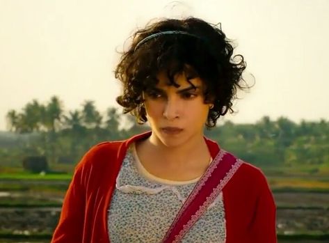 Barfi Movie, Priyanka Chopra Hair, بريانكا شوبرا, Mary Kom, Sanjay Leela Bhansali, Boxing Champions, Human Poses Reference, Human Poses, Woman’s Day