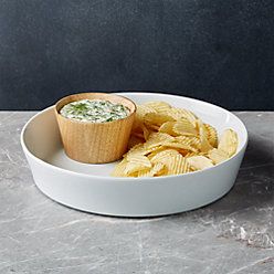 Chips Potato, Porcelain Cake Stand, Chips And Dip, Chip Bowl, Chip And Dip Sets, French Onion Dip, Chip And Dip, Cocktail Sauce, Homemade Snacks