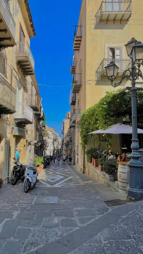 Italy Snapchat Story, Italy Instagram Story, Palermo Italy Aesthetic, Milano Italy Instagram Story, Palermo Aesthetic, Sunset Italy Aesthetic, Moving To Italy, Italian Aesthetic, Holiday Snaps