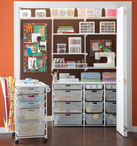 Absolutely love this art closet! I need to do this with all my teaching/boys arts and crafts stuff. So organized! Organized Craft Room, Ikea Algot, Crafts Organization, Crafting Table, Dream Craft Room, Scrapbook Room, Office Crafts, Craft Room Storage, Craft Room Office