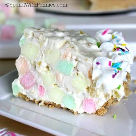 No Bake Rainbow Pie - Spend With Pennies Rainbow Pie, Spend With Pennies, Pretty Dessert, Easy No Bake Desserts, A Piece Of Cake, Perfect Pies, No Bake Pies, Delicious Pies, Piece Of Cake