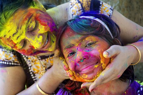 25 quotes that sum up how magical it is to be a mom #motherhood Holi Quotes, Happy Holi Photo, Holi Status, Kids Smile, Holi Festival Of Colours, Celebration Images, Holi Photo, Holi Images, Holi Wishes