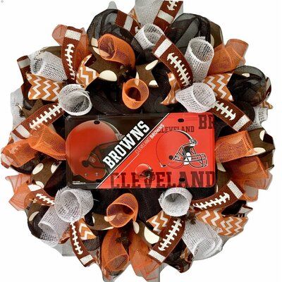 Football Wreath Diy, Sports Wreath, Navy Blue Decor, Burlap Mesh Wreath, Mesh Ribbon Wreaths, Deco Mesh Wreaths Tutorials, Cleveland Browns Football, License Plate Sign, Sports Wreaths