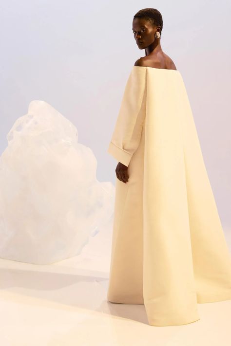 Fall 2022 Couture, 2022 Couture, Maison Rabih Kayrouz, Fall Couture, Rabih Kayrouz, Minimalist Fashion Women, Spring Summer 2023, Mood Board Fashion, Fall 2022