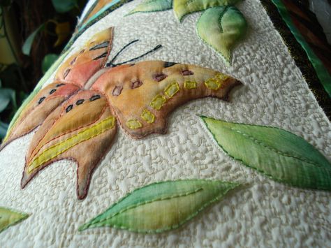 Last week at quilt group we worked a sample of  trapunto.  I have done trapunto before  but only a small sample and I didn't know how to inc... Trapunto Art, Moths Art, Trapunto Quilting, Trapunto Quilt, Textured Quilt, Quilt Applique, Art Quilting, Applique Tutorial, 3d Quilts