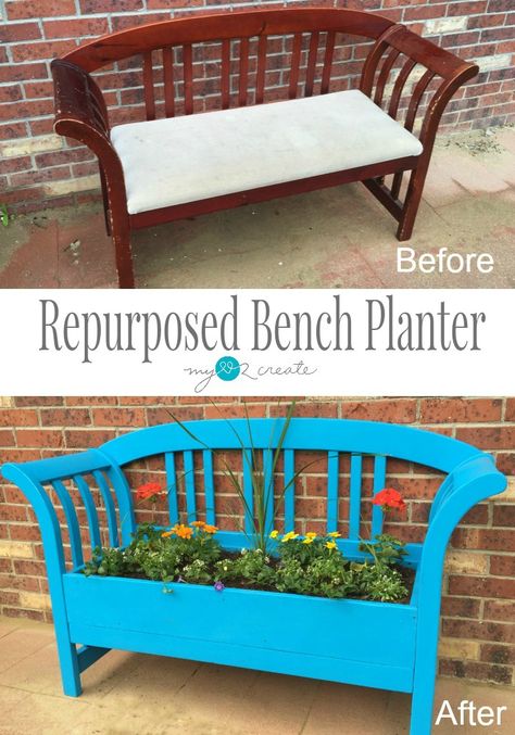 My Love 2 Create repurposed a bench into a planter.  This planter bench is perfect for your patio or garden. Diy Benches, Diy Bench Seat, Diy Bank, Old Wooden Chairs, Old Headboard, Old Benches, Making A Bench, Porch Bench, Planter Bench