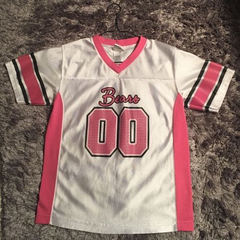 Pink Jersey Outfit, Jersey Top Outfit, Y2k Jersey, Aesthetic Jersey, Jersey Aesthetic, Baseball Shirt Designs, Jersey Pink, Pink Jersey, Design Jersey