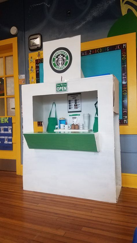 Cardboard Storefront Ideas, Cardboard Living Room, Cardboard Classroom Ideas, Starbucks Play Center, Cardboard Dramatic Play, Thing To Make Out Of Cardboard, Cardboard Pretend Play, Cardboard Food Stand, Cardboard Box Crafts Easy