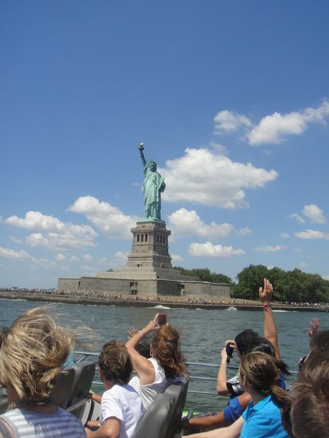 Statue of Liberty Statue Of Liberty Winter, Statue Of Liberty Tour, Liberty Statue Aesthetic, Statue Of Liberty Instagram Pics, Statue Of Liberty Photo Ideas, Statue Of Liberty Pictures, Statue Of Liberty Aesthetic, Nyc Bday, Freedom Statue