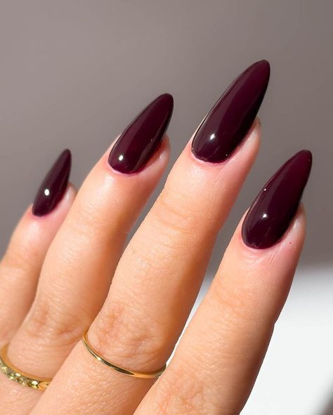 Nail Tricks, Essie Nail Colors, Fall Manicure, Cherry Nails, Nail Polish Kits, Essie Nail, Oval Nails, Autumn Nails, Fall Nail