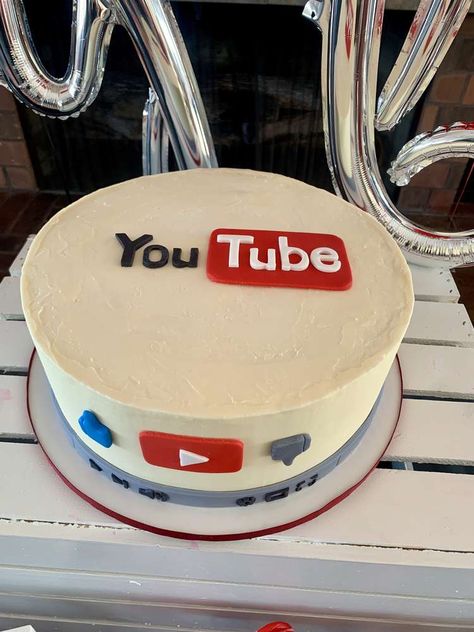 Travis Youtube Birthday Cake, Youtube Birthday Party Ideas, Youtube Birthday Party, Youtube Cake, Tube Cake, Youtube Birthday, Youtube Party, Cake Stickers, 14th Birthday Cakes