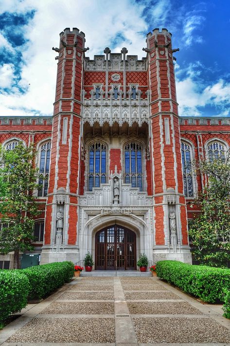 Oklahoma University Aesthetic, University Of Oklahoma Aesthetic, Ou Aesthetic, Ou College, Uni Motivation, Senior Board, Place To Study, Dream University, Oklahoma University