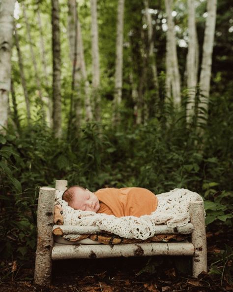 Forest Newborn Photoshoot, Woodland Baby Clothes, Dream Nursery, Cute Pregnancy Announcement, Baby Pictures Newborn, Baby Crib Sheets, Forest Baby, Baby Shoot, Baby Props