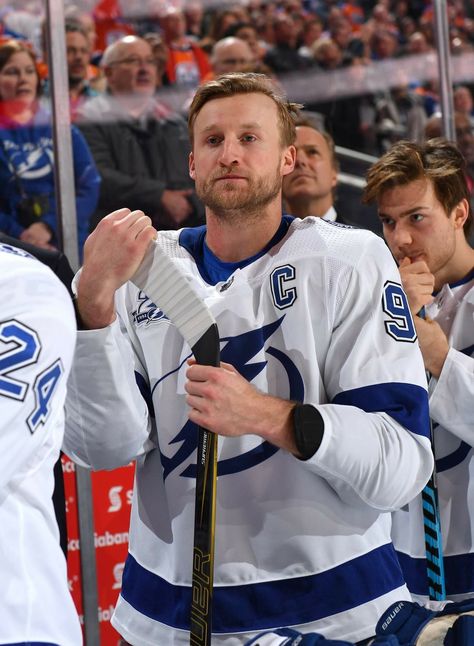 Steven Stamkos. Go Bolts ⚡ Steven Gerrard Wallpapers, Steven Segal Pictures, Steve Nedoroscik, Steven Seagal Movies, Steven Nedoroscik, Steven Stamkos, Lightning Hockey, Tampa Bay Lightning, Hockey Goalie