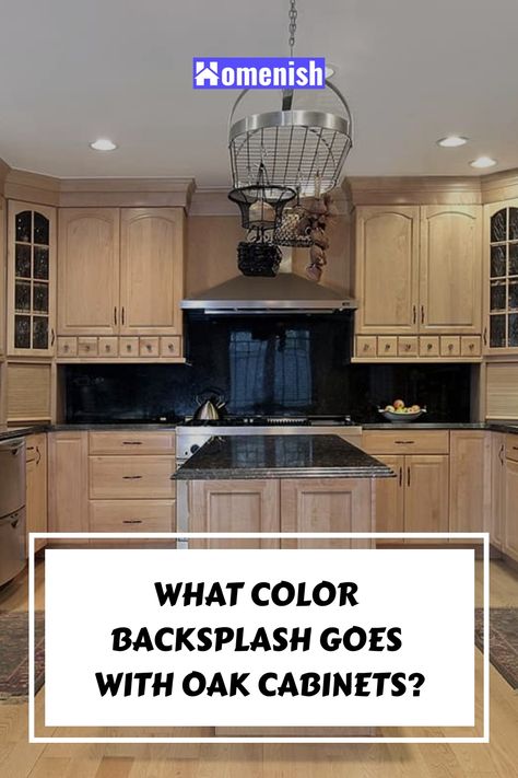 Selecting a backsplash color to match oak cabinets can set the tone for your entire kitchen. We'll guide you through the best hues to complement this classic wood. Backsplash Ideas Oak Cabinets, Kitchen Colors With Oak Cabinets, Kitchen Backsplash Ideas Oak Cabinets, Colors With Oak Cabinets, Golden Oak Cabinets, Color Backsplash, Green Backsplash, Black Backsplash, Grey Backsplash