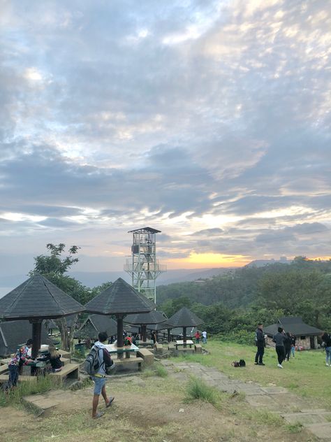 Picnic Groove In Tagaytay, Tagaytay View Video, Tagaytay Photography, Tagaytay Night View, Tagaytay Aesthetic, Tagaytay View, Sagada Philippines, Au Characters, Tagaytay City