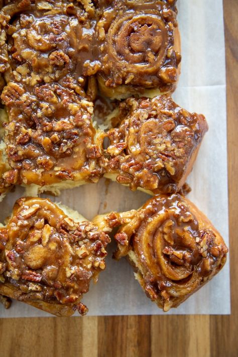 Apple Pecan Cinnamon Rolls, Pecan Sweet Rolls, Pecan Spin Wheels, Pecan Twirls Recipe, Pecan Pie Cinnamon Roll, Cinnamon Rolls Pecan, Caramel Pecan Cinnamon Rolls, Caramel Pecan Rolls, Caramel Cinnamon Rolls