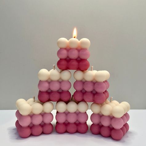 Bubble Candle Aesthetic, Molded Candles, Handmade Candles Diy, Pastel Candle, Diy Candles Homemade, Candle Obsession, Homemade Scented Candles, Valentine Candles, Minimalist Candles