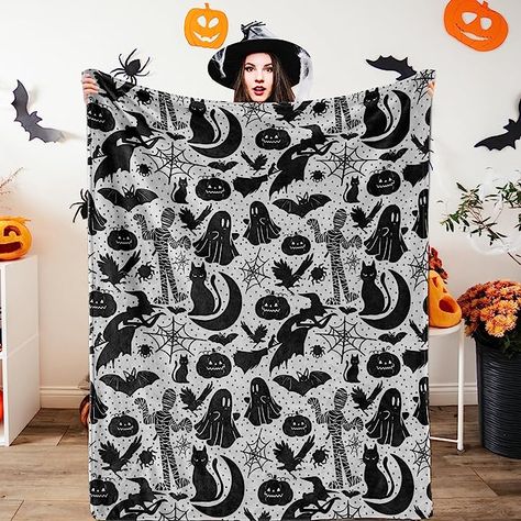 Check out these Spooky Decor and more. Click the Picture to send you to the store link if you like to purchase them. Stay Spooky!! Blankets Cozy, Grey Throw Blanket, Halloween Blanket, Soft Sofa, Sofa Throw Blanket, Striped Blankets, Estilo Preppy, Halloween Vintage, Fleece Blankets