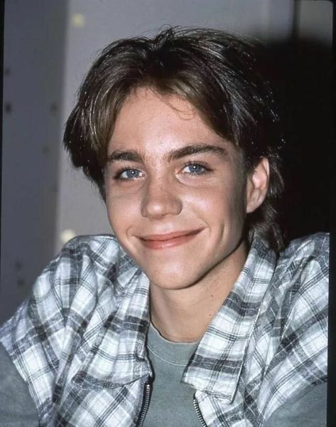 The Ghost Boy A Jonathan Brandis Story - The Mystery Guy - Wattpad Imagines Crush, Jonathan Brandis, 90s Actors, 90s Teen, 90s Men, Ghost Boy, Cute Actors, Basel, Celebrity Crush