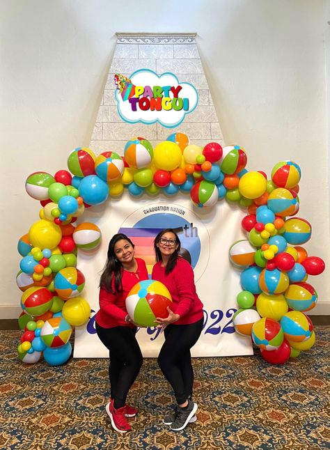 Beach Ball Balloon Arch, Beach Ball Arch, Beach Ball Birthday, Beach Ball Party, Ball Birthday Parties, Beach Ball, 10th Birthday, Balloon Arch, Banners