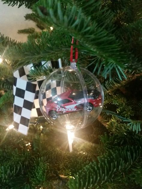 Hot wheels ornament Nascar Christmas Tree, Hot Wheels Christmas Tree, Hot Wheels Bedroom, Car Rally, Tree Themes, Christmas Front Doors, Hot Wheel, Christmas Tree Baubles, Grinch Christmas