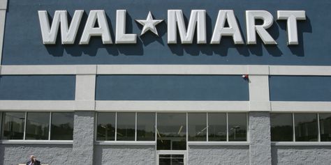 Wal-Mart's Astounding Shoplifting Trap Walmart Employee, Mobile Coupon, Manufacturer Coupons, Warehouse Worker, Mad Money, Walmart Store, Class Action Lawsuits, Not Guilty, Best Money Saving Tips