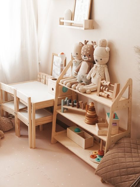 Montessori Bed In Parents Room, Montessori Toy Shelf, Shelves Nursery, Analytical Thinking, Kids Toy Storage, Montessori Shelf, Nursery Interior, Toy Shelf, Montessori Playroom