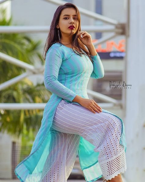 Monideepa Nath Choudhury on Instagram: “She made broken look beautiful and strong look invincible 🔥 PC-@djs_viewfinder 💙 . . . . . . #bongqueen #kolkatafashionblogger…” Happy Hour Outfit, Good Human, Pakistani Women, Pakistani Women Dresses, Hot Dresses Tight, Hot Leggings, Stylish Fall Outfits, Teen Girl Dresses, Hot Women Dress