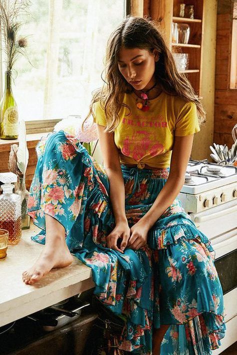 Summer Hippie Outfits, Moda Over 40, Cute Maxi Skirts, Stile Boho Chic, Boho Chique, Boho Styl, Mode Hippie, 여름 스타일, Maxi Skirt Outfits