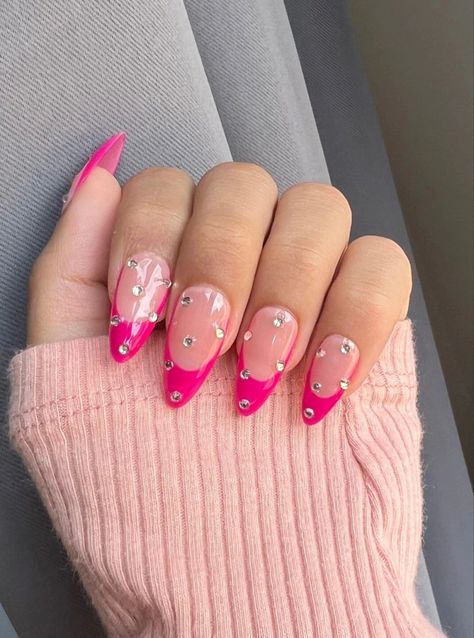 Hot Pink French Nails, Hot Pink Nail Ideas, Hot Pink French Tips, Cute French Tip Nails, 2023 Nails Ideas, Cute French Tip, Beach Nail Art, Beach Nail, 2023 Nails