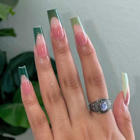 30 Pretty Spring 2023 Gel Nails to Inspire You Bright Gel Nails, Olive Green Nails, Monochromatic Nails, Green French Tip, Happiest Season, Hollywood Nails, Velvet Nails, Green French, Holiday Nail Designs