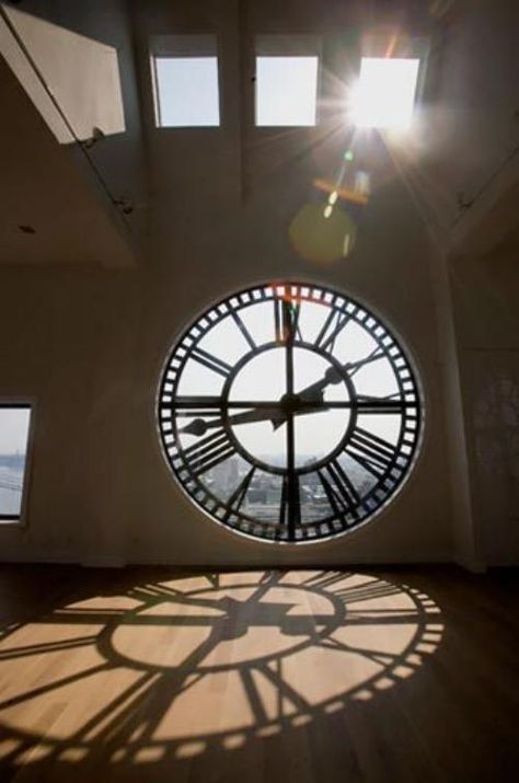 clock shadow/lighting Sundials, Cool Clocks, Casa Container, Penthouse Apartment, Time Clock, Large Clock, Clock Tower, My New Room, Apartment Therapy