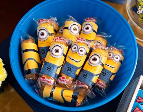 Kara's Party Ideas Minions Pandemic-Safe Birthday Party | Kara's Party Ideas Good Dare, Minion Party Food, Girl Minion Birthday Party, Cookie Charcuterie, Minion Party Favors, Minion Games, Minion Decorations, Party Signage, Girl Minion