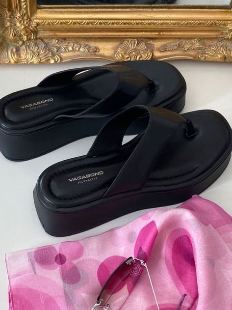 Platform Sandals Aesthetic, Pink Platform Heels Outfit, Summer Shoes 2024, Victorian Night Dress, Vintage Peignoir, Nightdress Women, Shoes For Summer, Dad Sandals, Summer Fairy