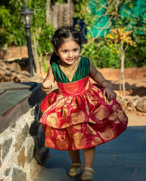 Zara Zyanna, Traditional Baby Dresses, Cotton Frocks For Kids, Kids Party Wear Dresses, Kids Ethnic Wear, Kids Dress Collection, Kids Blouse Designs