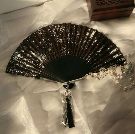 Hand Fan Aesthetic, Folding Hand Fan, Royal Aesthetic, Fantasy Props, Handheld Fan, Hand Fans, Folding Fan, Dress Design Sketches, Hand Held Fan