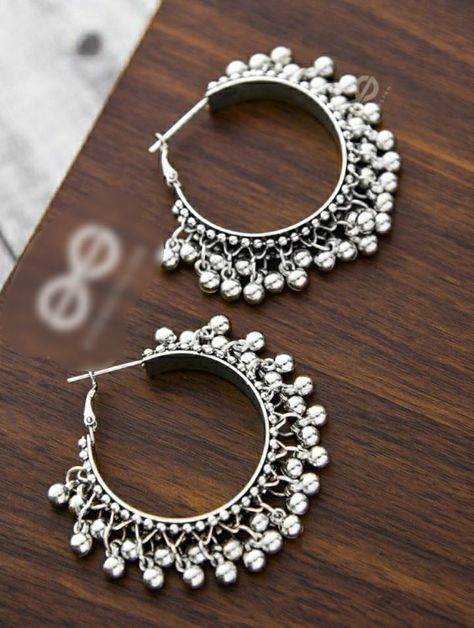 Silver Jewelry Accessories, Oxidised Silver Jewelry, Indian Jewelry Earrings, Boho Hoop Earrings, Hoop Earrings Silver, Silver Jewellery Indian, Indian Jewellery Design Earrings, Indian Jewelry Sets, Silver Jewelry Design