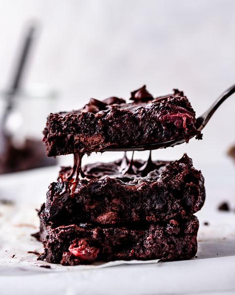 The Best Keto Cherry Chocolate Brownies - Inspector Gorgeous Keto Bakery Recipes, Keto Cherry Recipes, Keto Cherry Dessert, Cherry Recipes Healthy, Keto Mug Brownie, Mug Brownie, Cherry Brownies, Keto Mug, Keto Cakes