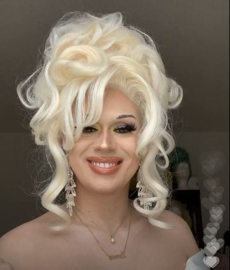 Lemon Drag Queen, Pageant Hairstyles, 1970s Hairstyles, Lemon Soda, Blonde Updo, Drag Wigs, Wig Ideas, 90s Hairstyles, Queen Hair