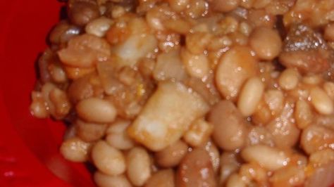 This cholent is so hearty that no one will even notice that it's meat-free! Cholent Recipe, Vegetarian Barbecue, Vegetarian Entrees, Vegan Main Dishes, Kosher Recipes, Jewish Recipes, Veggie Sides, Meat Free, Everyday Food