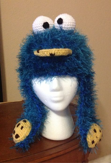 Cookie Monster Hat Crochet Pattern, Funny Knitted Hats, Crochet Cookie Monster Hat, Cookie Monster Crochet Hat, Crochet Animal Beanie, Crochet Funny Hats, Ushanka Crochet, Weird Crochet Hats, Halloween Crochet Clothes