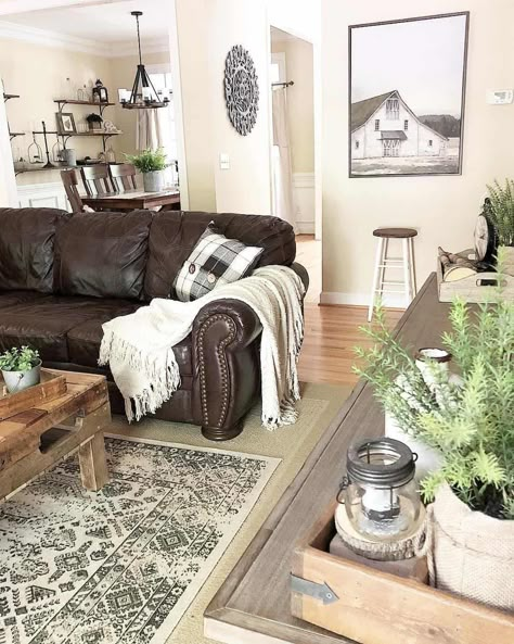 Living Rooms With Brown Couches, Brown Sectional Living Room, Brown Couches, Brown Couch Decor, Dark Brown Couch Living Room, Brown Leather Couch Living Room, Farmhouse Living Rooms, Brown Furniture Living Room, Brown Sofa Living Room