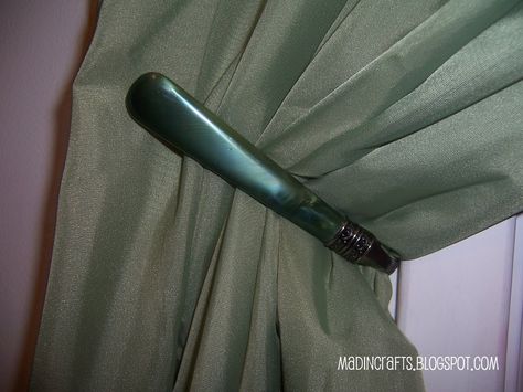 Cheapy Cheaperson - Mad in Crafts Diy Curtain Holdbacks, Microblading Business, Curtain Tie Backs Diy, Recycle Projects, Tie Back Hooks, Homemade Curtains, Silverware Crafts, Curtain Tie Back Hooks, Curtain Holdbacks