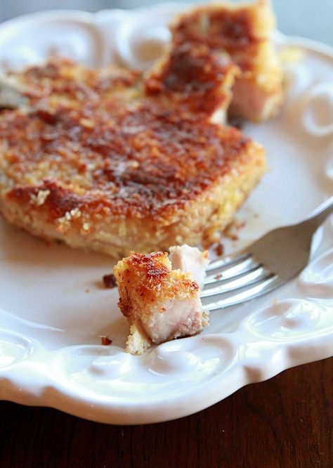 Brown Sugar Baked Pork Chops, Cream Of Mushroom Pork Chops, Panko Pork Chops, Pork Cooking Temperature, Brown Sugar Sauce, Crusted Pork Chops, Parmesan Crusted Pork Chops, Parmesan Pork Chops, Mushroom Pork Chops